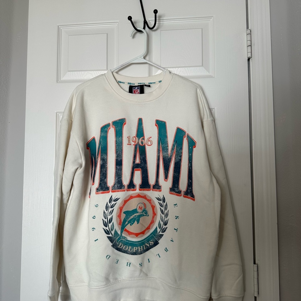 Primark Cream Miami Graphic Sweater